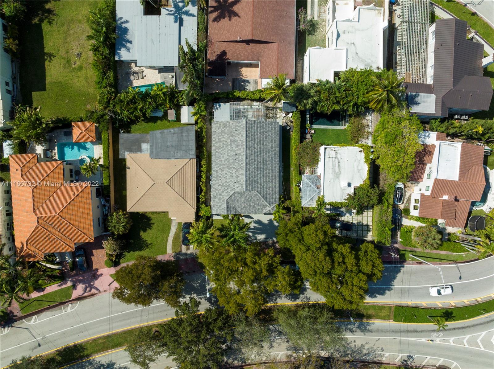 4216 Alton Road Miami Beach, FL 33140 - Photo 24 of 27 front view of a house