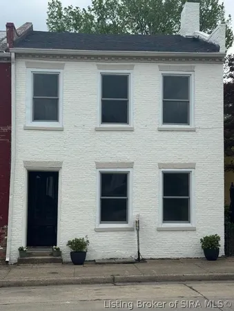 $379,900 | 518 Jefferson Street, Madison, IN 47250