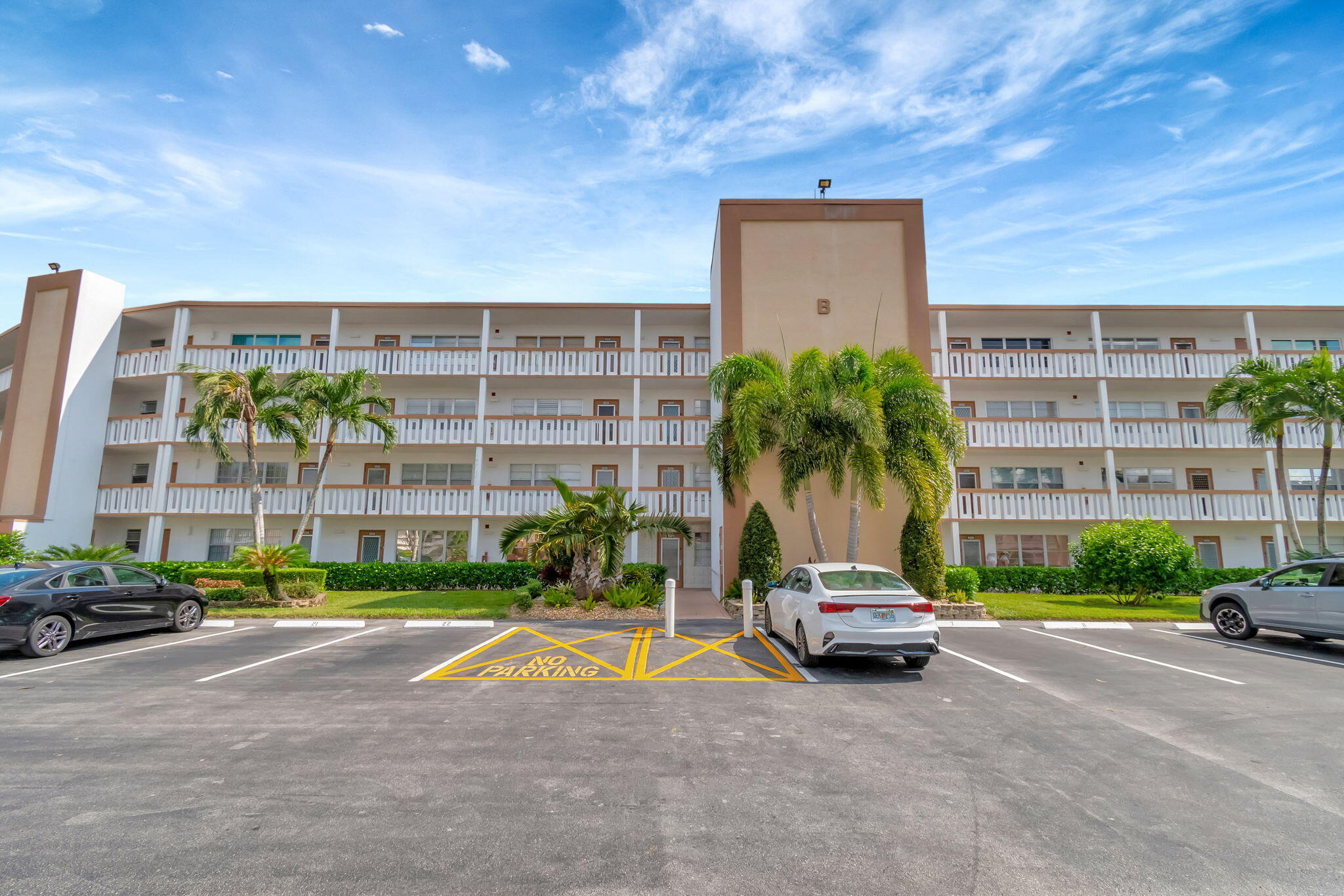 3031 Cornwall East Boca Raton, FL 33434 - Photo 38 of 84 1-web-or-mls-DSC_9194