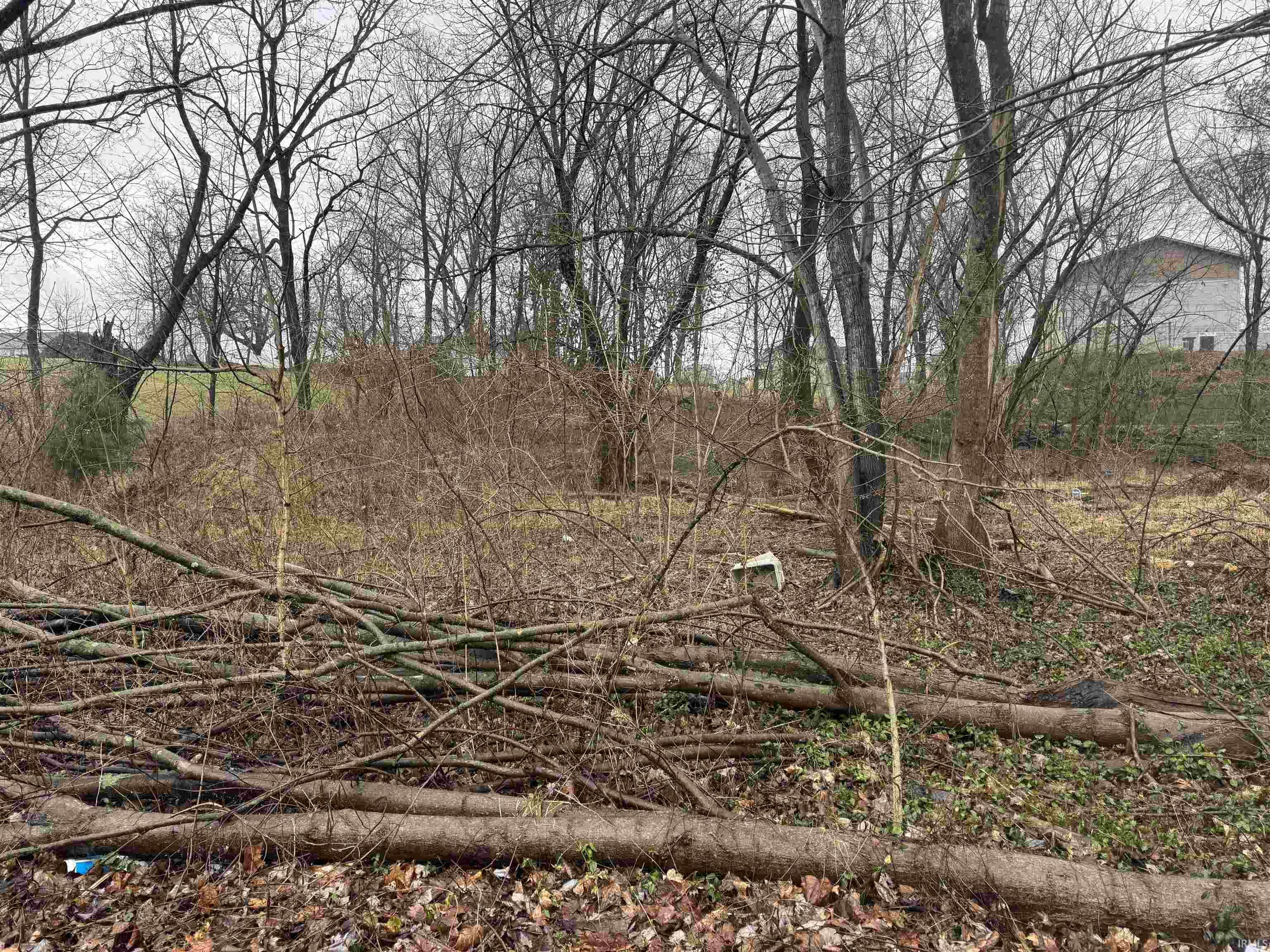 507 1/2 14th Street Bedford, IN 47421 - Photo 1 of 2