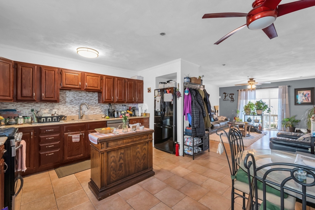 434 Linden Street, Unit 2 Fall River, MA 02720 - Photo 17 of 42