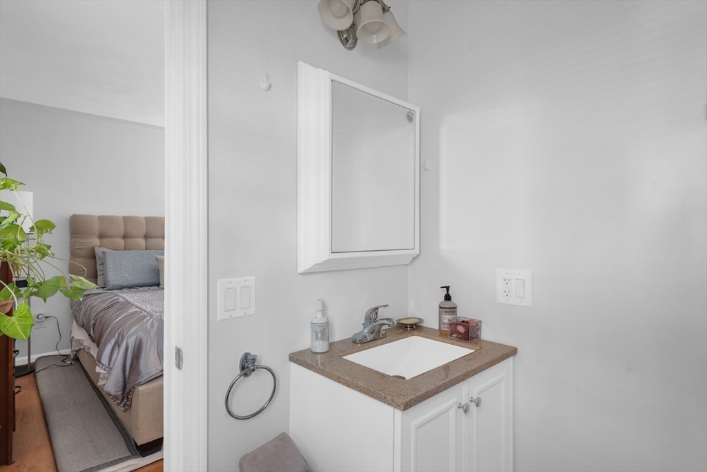 434 Linden Street, Unit 2 Fall River, MA 02720 - Photo 29 of 42
