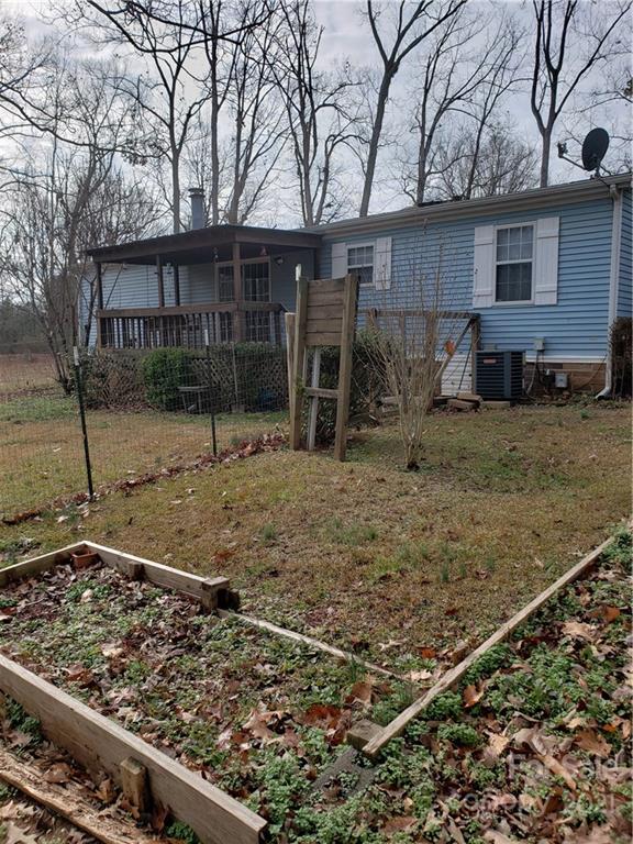 1856 Loggen Road York, SC 29745 - Photo 4 of 18 Gallery Image 4