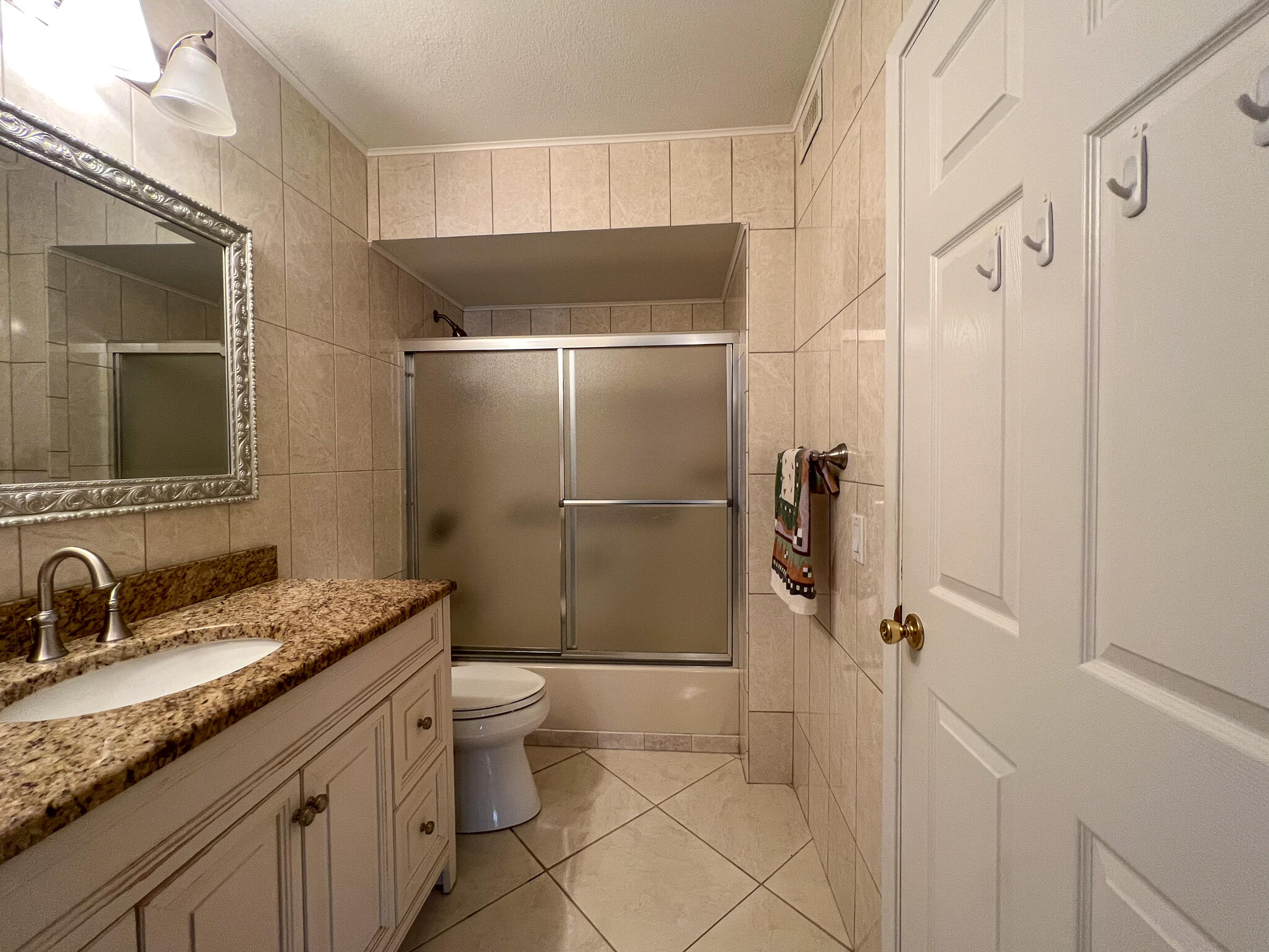 9111 Tracy Court, Unit 6 Boca Raton, FL 33496 - Photo 15 of 20 IMG_2412