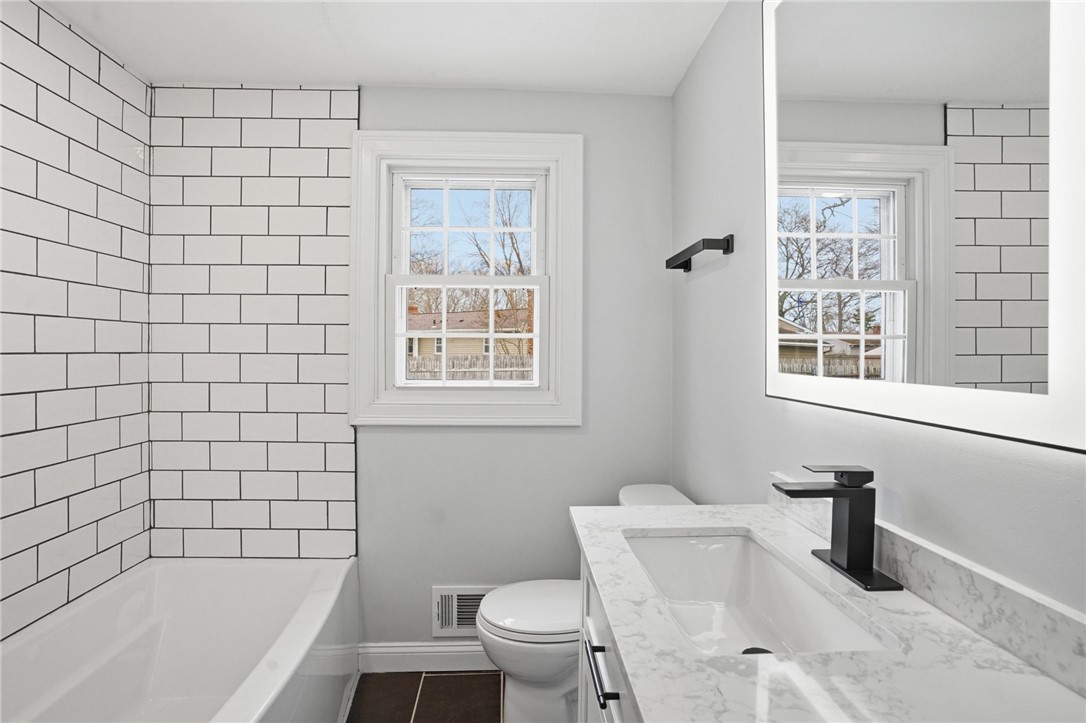 141 Hilton Road Warwick, RI 02889 - Photo 16 of 38
