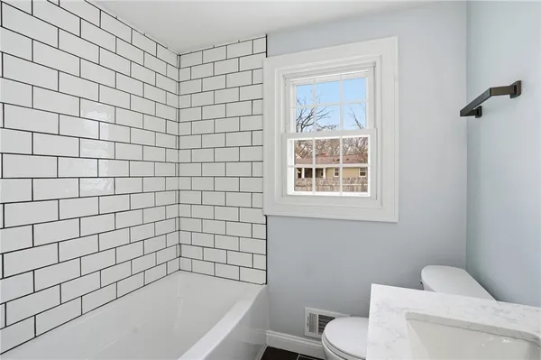 $584,900 | 141 Hilton Road, Warwick, RI 02889