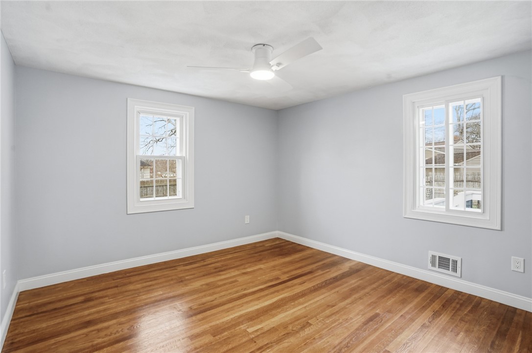 141 Hilton Road Warwick, RI 02889 - Photo 19 of 38