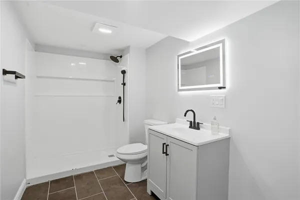 $584,900 | 141 Hilton Road, Warwick, RI 02889