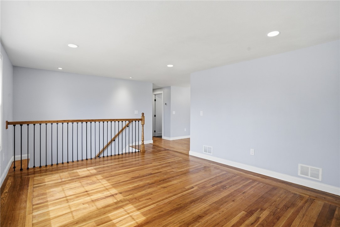 141 Hilton Road Warwick, RI 02889 - Photo 4 of 50