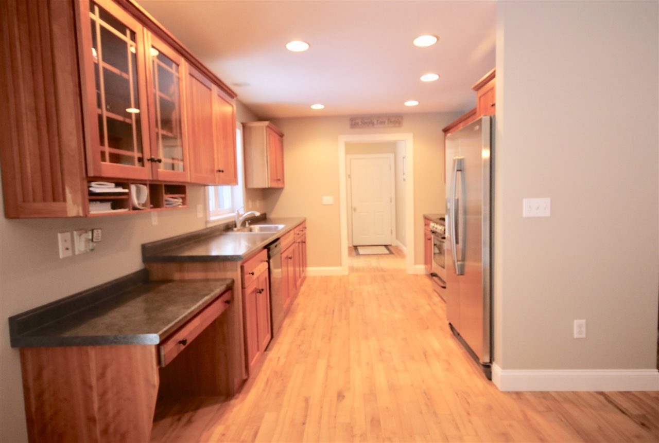 8 Birdrunner Road New Hampton, NH 03256 - Photo 15 of 37