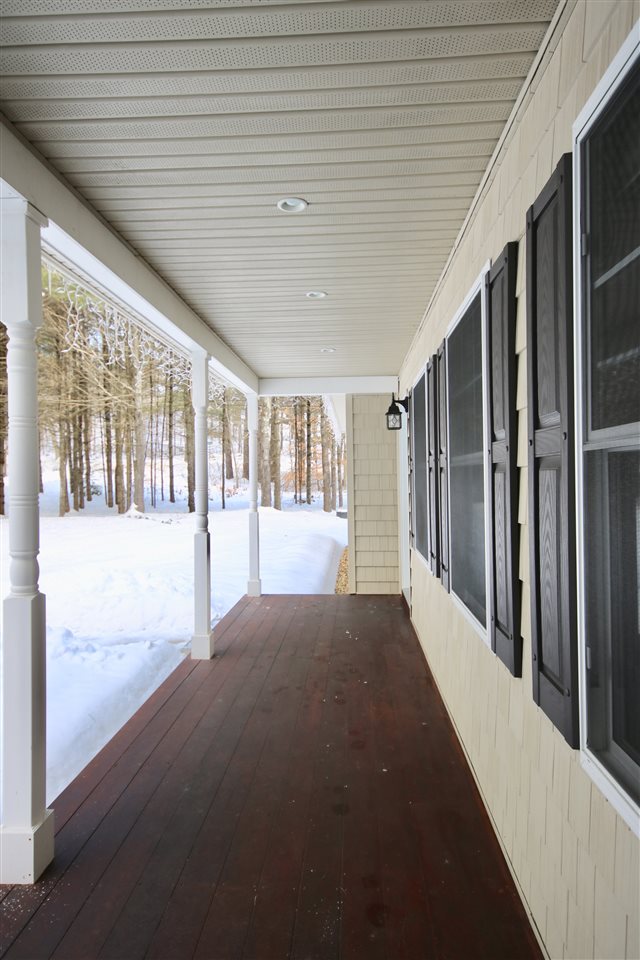 8 Birdrunner Road New Hampton, NH 03256 - Photo 3 of 37