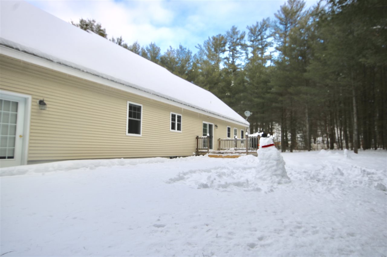 8 Birdrunner Road New Hampton, NH 03256 - Photo 33 of 37