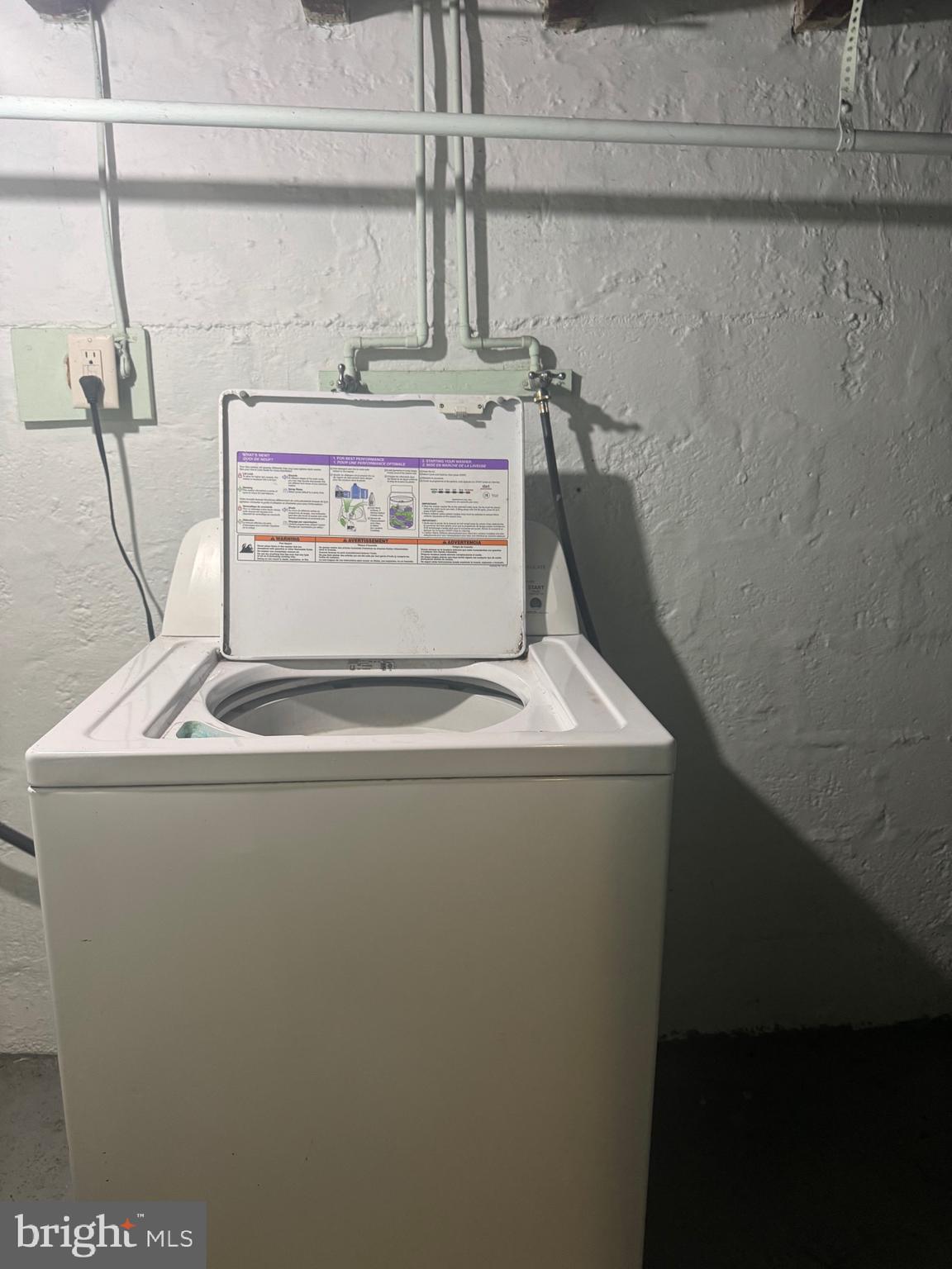 519 3rd Street Lancaster, PA 17603 - Photo 10 of 13 a close view of washer and dryer