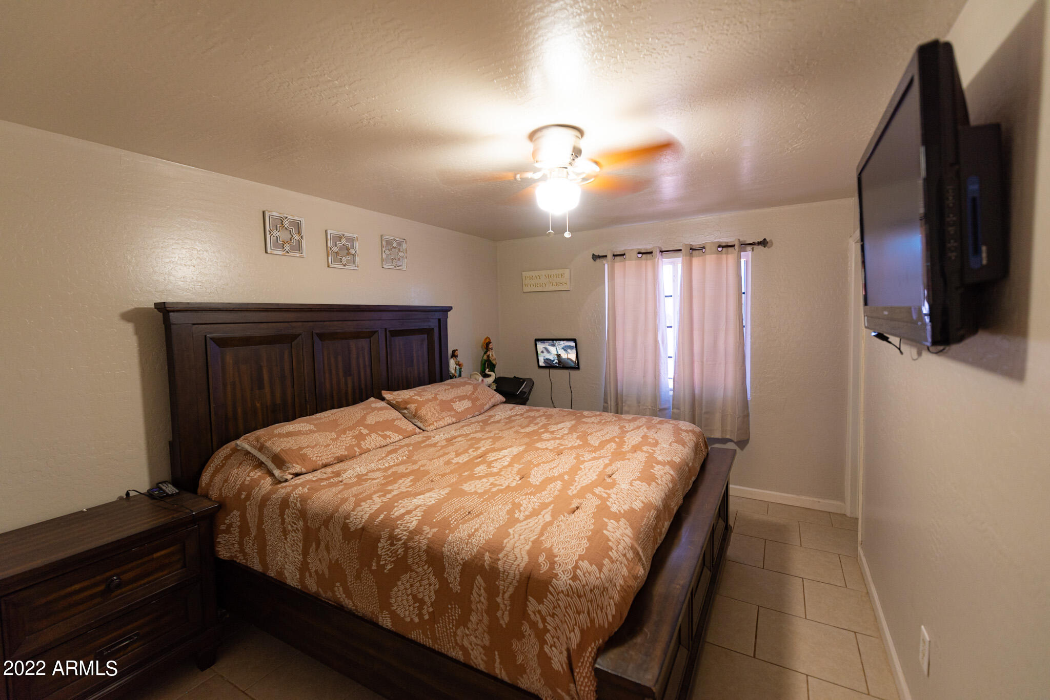 6224 West Berkeley Road Phoenix, AZ 85035 - Photo 13 of 16 MEL_7145