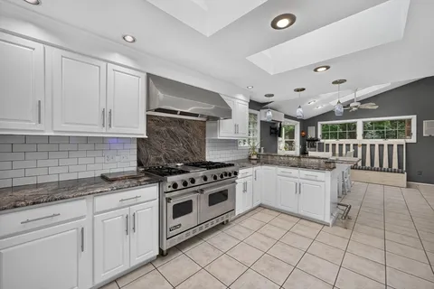 $1,675,000 | 39 Ryder Lane, Marion, MA 02738