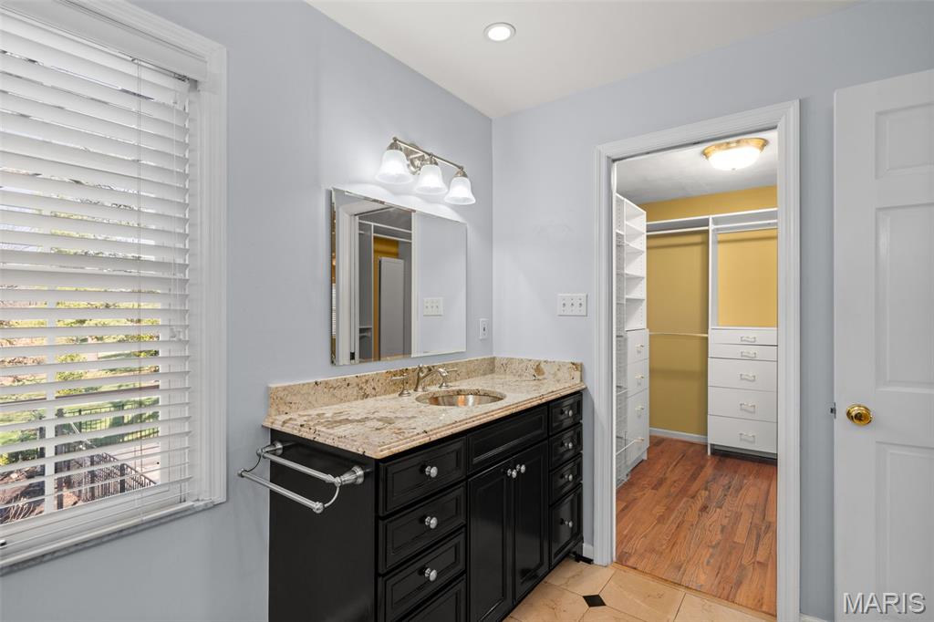 1855 Ironstone Road Des Peres, MO 63131 - Photo 27 of 42