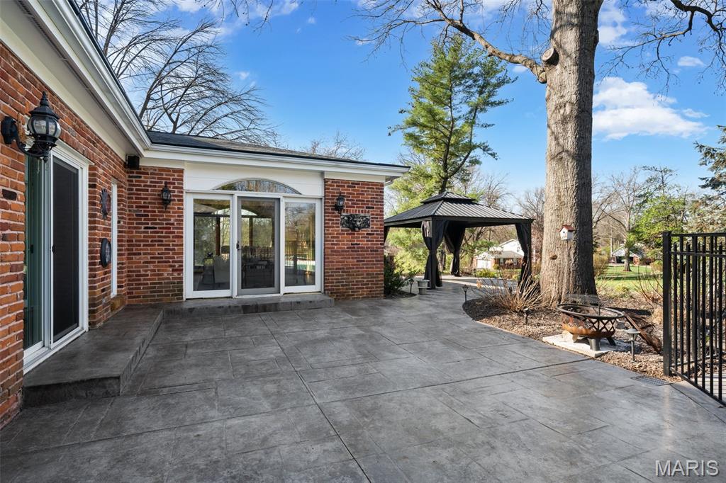 1855 Ironstone Road Des Peres, MO 63131 - Photo 38 of 44