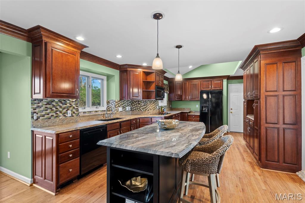 1855 Ironstone Road Des Peres, MO 63131 - Photo 8 of 42