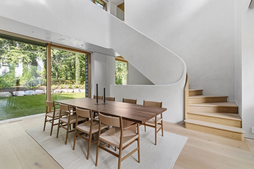45 White Oak Road Wellesley, MA 02481 - Photo 3 of 34