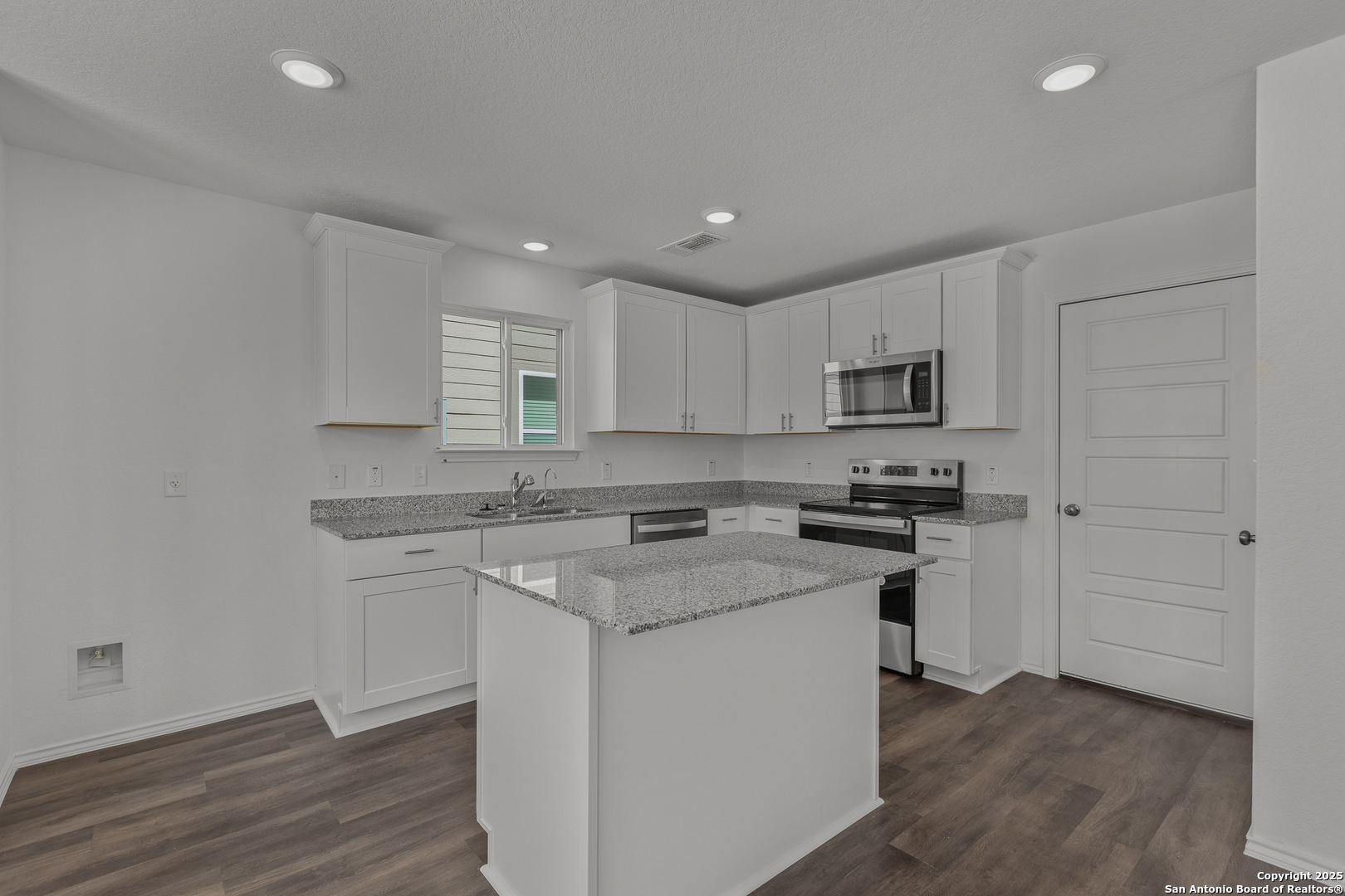 4053 Bermuda Lane Seguin, TX 78155 - Photo 13 of 28