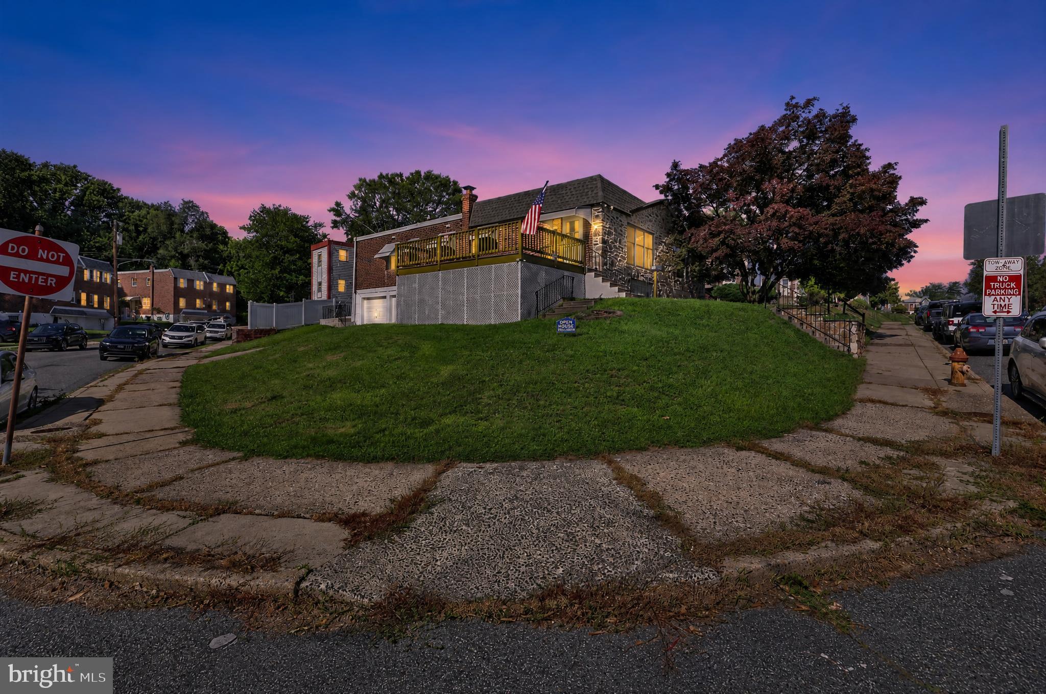 601 Colebrook Road Philadelphia, PA 19115 - Photo 1 of 15