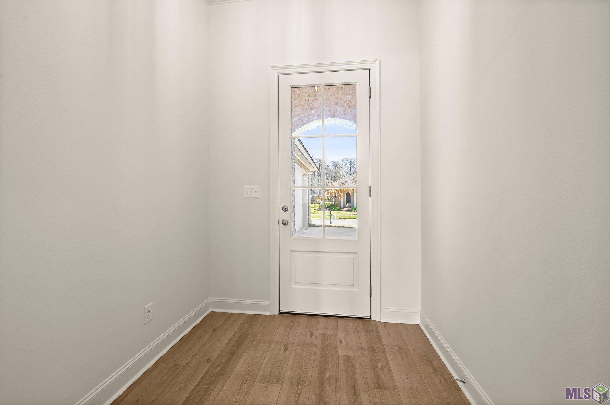 21494 Yellow Fin Drive Springfield, LA 70462 - Photo 5 of 33