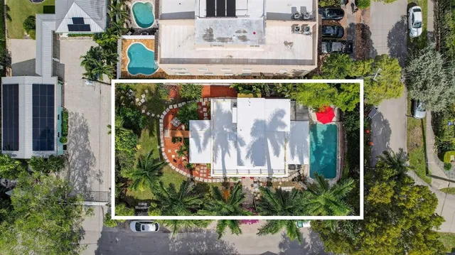 $1,950 | 501 Southwest 5th Street, Unit 13, Fort Lauderdale, FL 33315