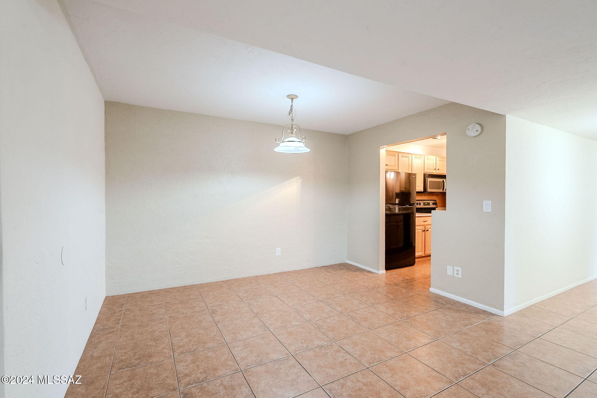 625 South Prudence Road, Unit 105 Tucson, AZ 85710 - Photo 3 of 23