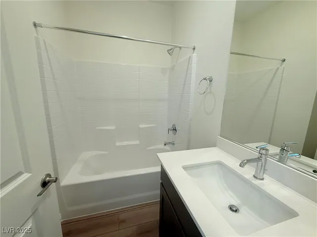 $2,500 | 6616 Bowery Street, Las Vegas, NV 89148