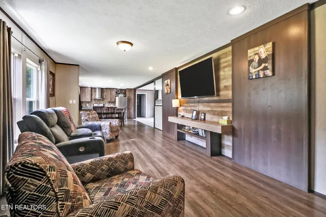 $757,900 | 1638 Ryan Road, Crossville, TN 38571