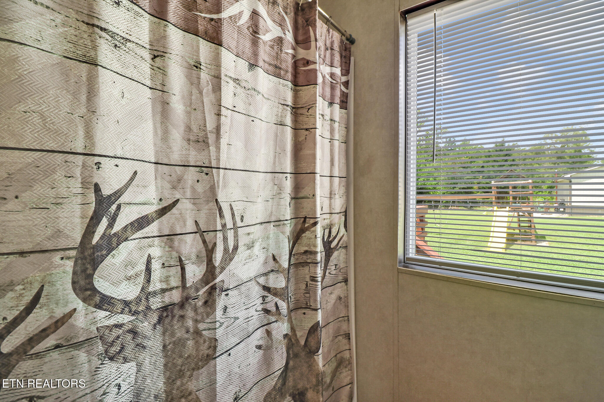 1638 Ryan Road Crossville, TN 38571 - Photo 30 of 48 if1a0572-if1a0576