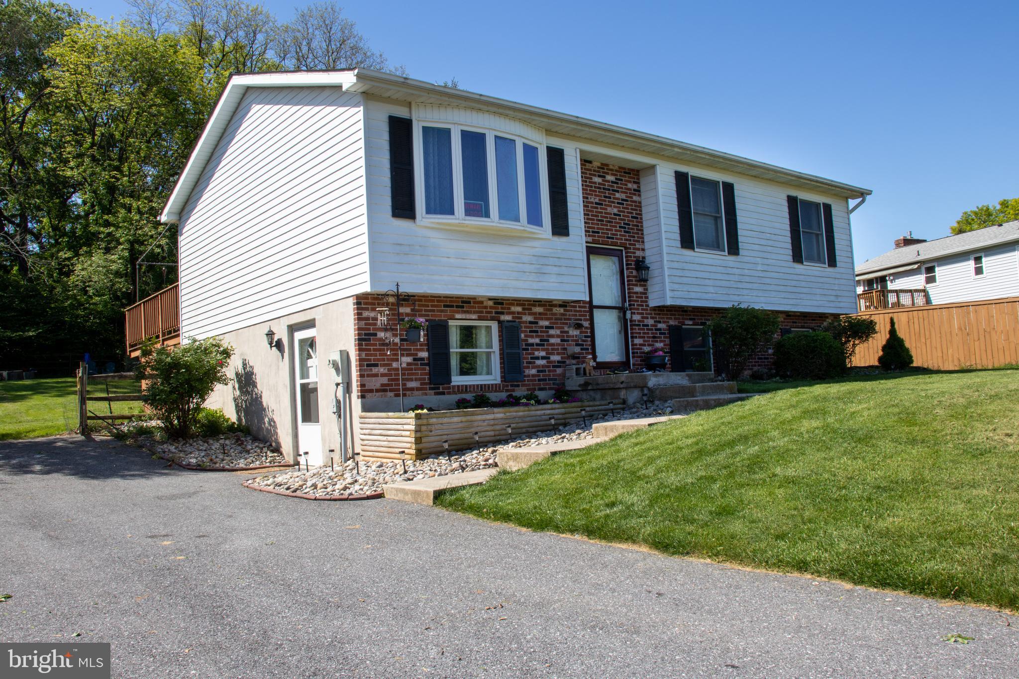 2903 Michelle Road Manchester, MD 21102 - Photo 2 of 28 Gallery Image 2