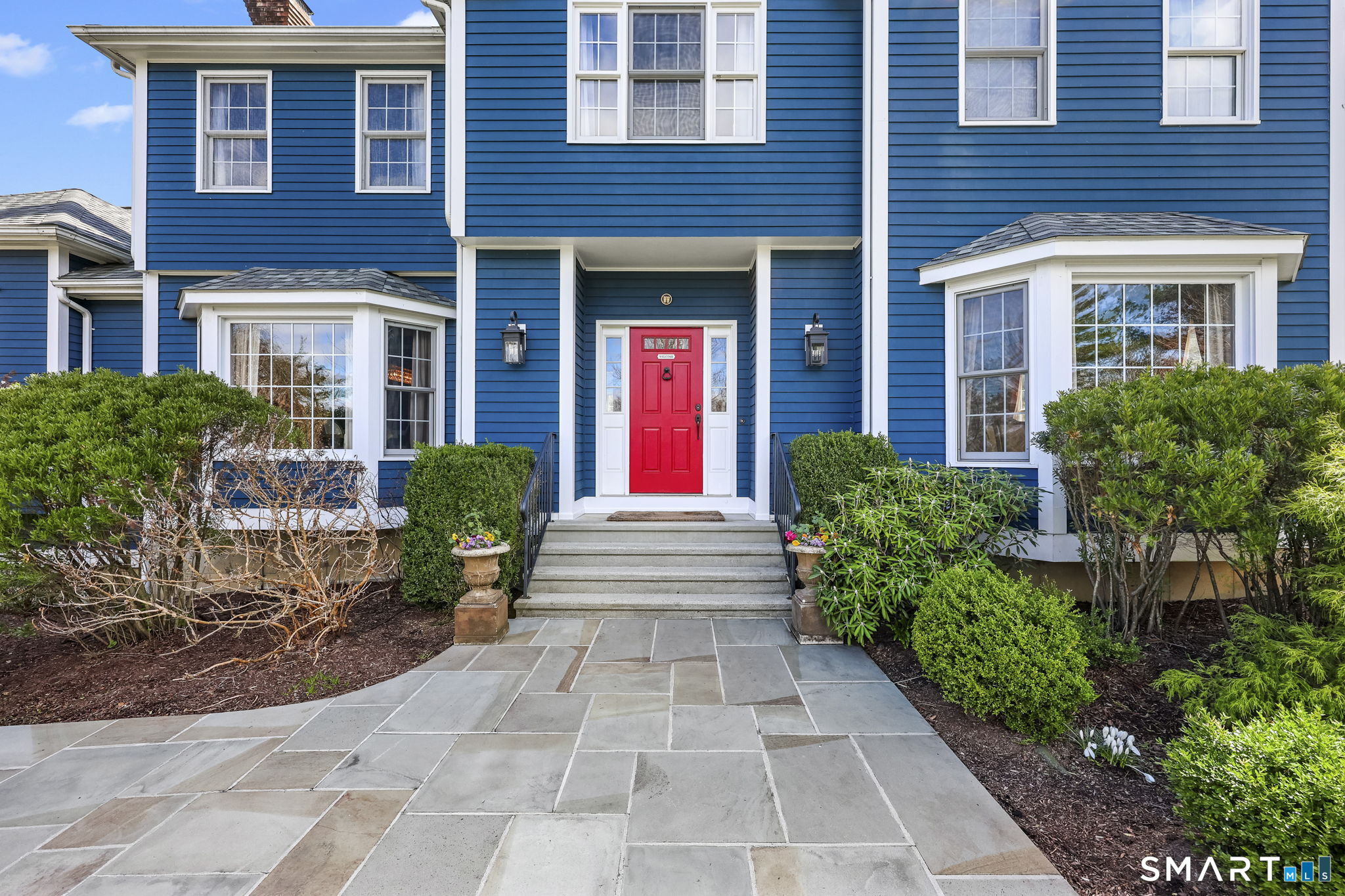 52 Butterfield Road Newtown, CT 06470 - Photo 3 of 40