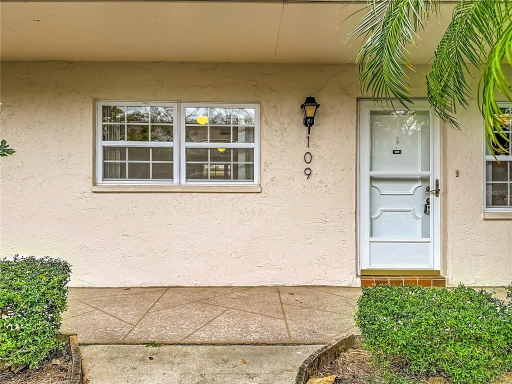 831 Maple Court, Unit 109 Dunedin, FL 34698 - Photo 2 of 14