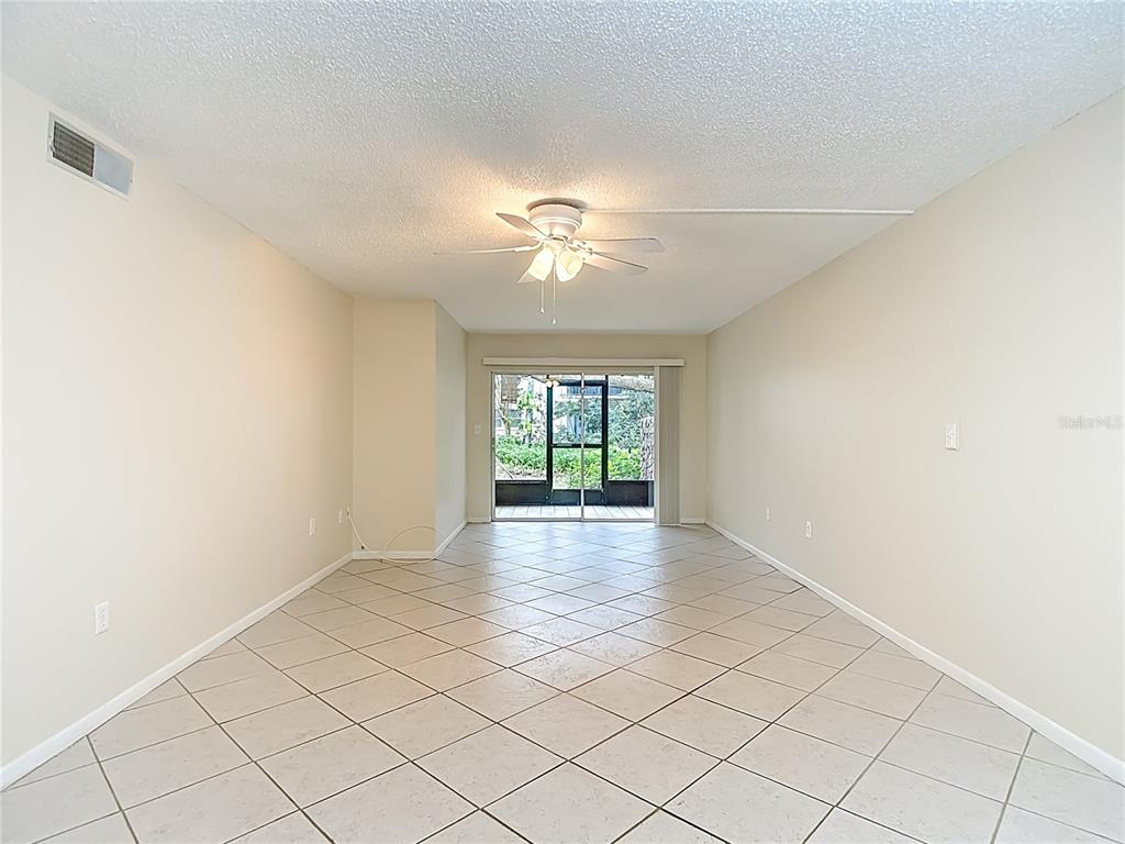 831 Maple Court, Unit 109 Dunedin, FL 34698 - Photo 5 of 14