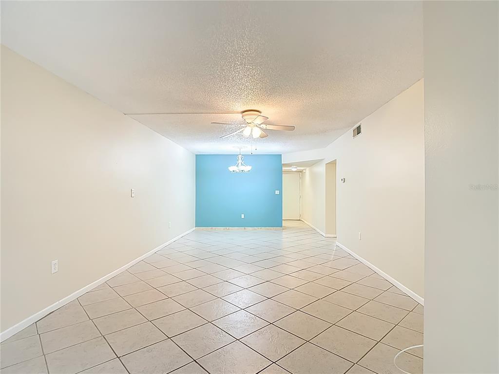 831 Maple Court, Unit 109 Dunedin, FL 34698 - Photo 6 of 14