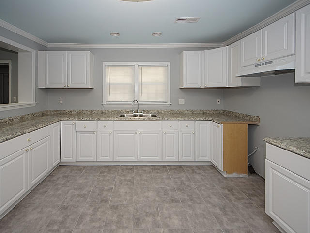 423 Rigby Street Reevesville, SC 29471 - Photo 5 of 35 10