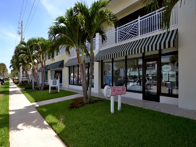 $2,195 | 854 Bougainvillea Lane, Unit 3, Vero Beach, FL 32963