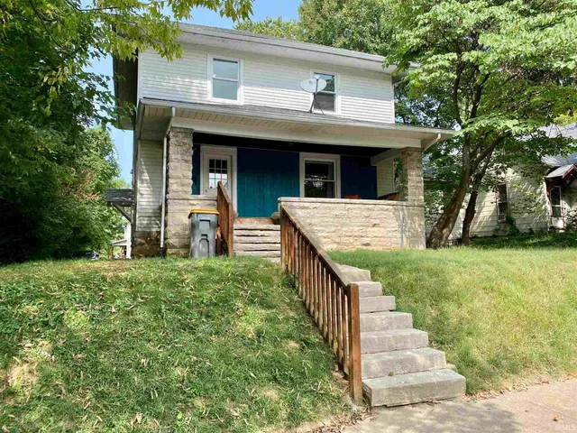 $2,700 | 315 East University Street, Bloomington, IN 47401