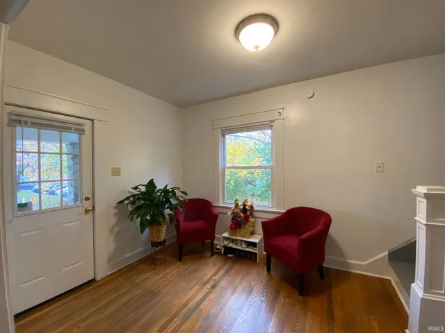 $2,700 | 315 East University Street, Bloomington, IN 47401