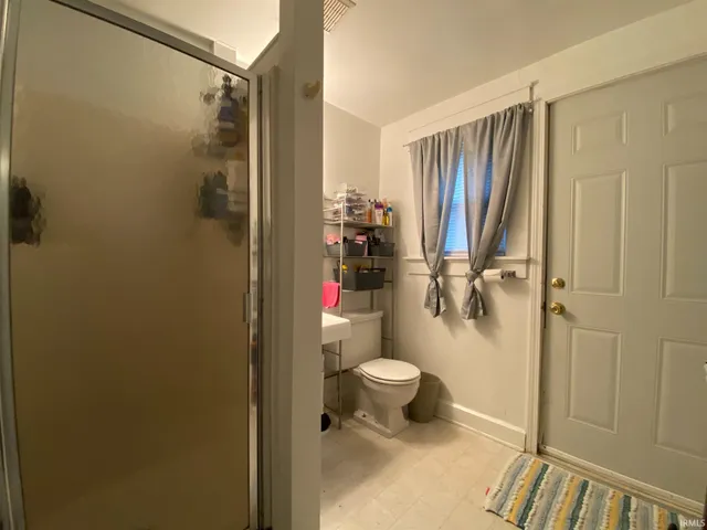 $2,700 | 315 East University Street, Bloomington, IN 47401