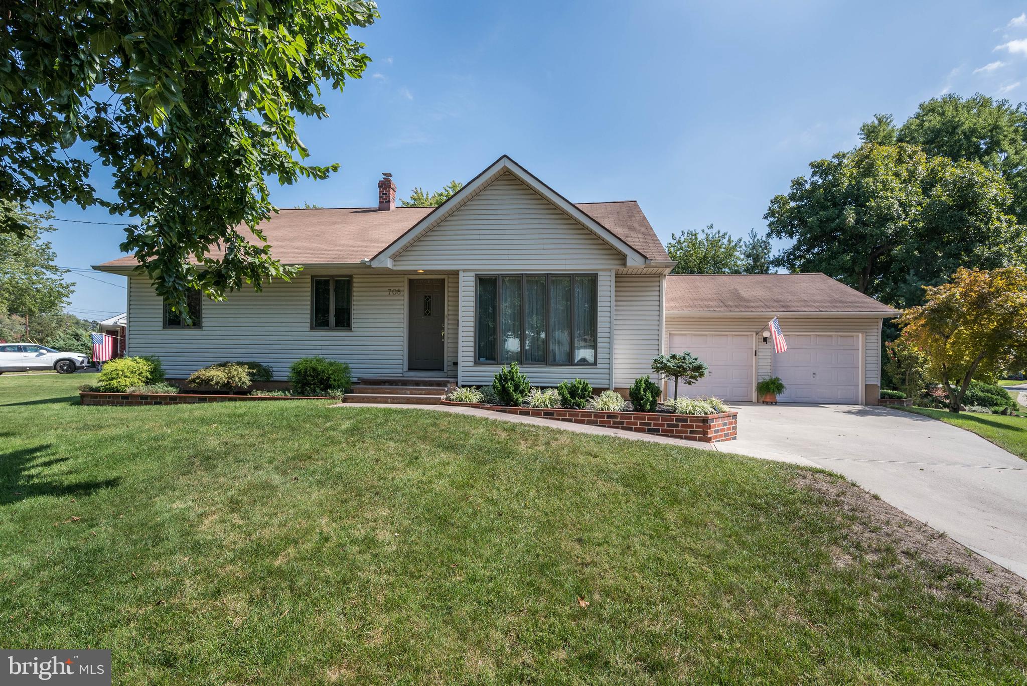 708 Linfield Avenue Delran, NJ 08075 - Photo 1 of 54 Gallery Image 1