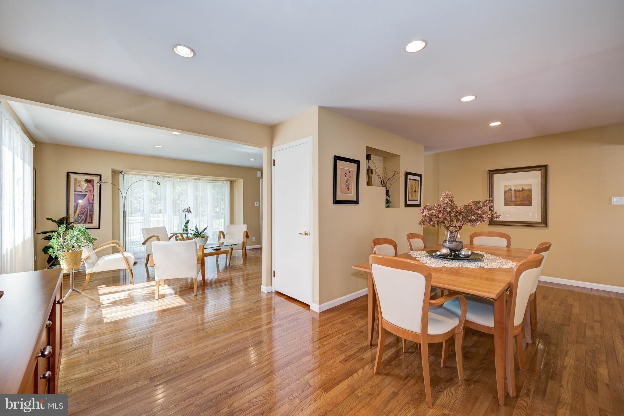 708 Linfield Avenue Delran, NJ 08075 - Photo 3 of 54 Gallery Image 3