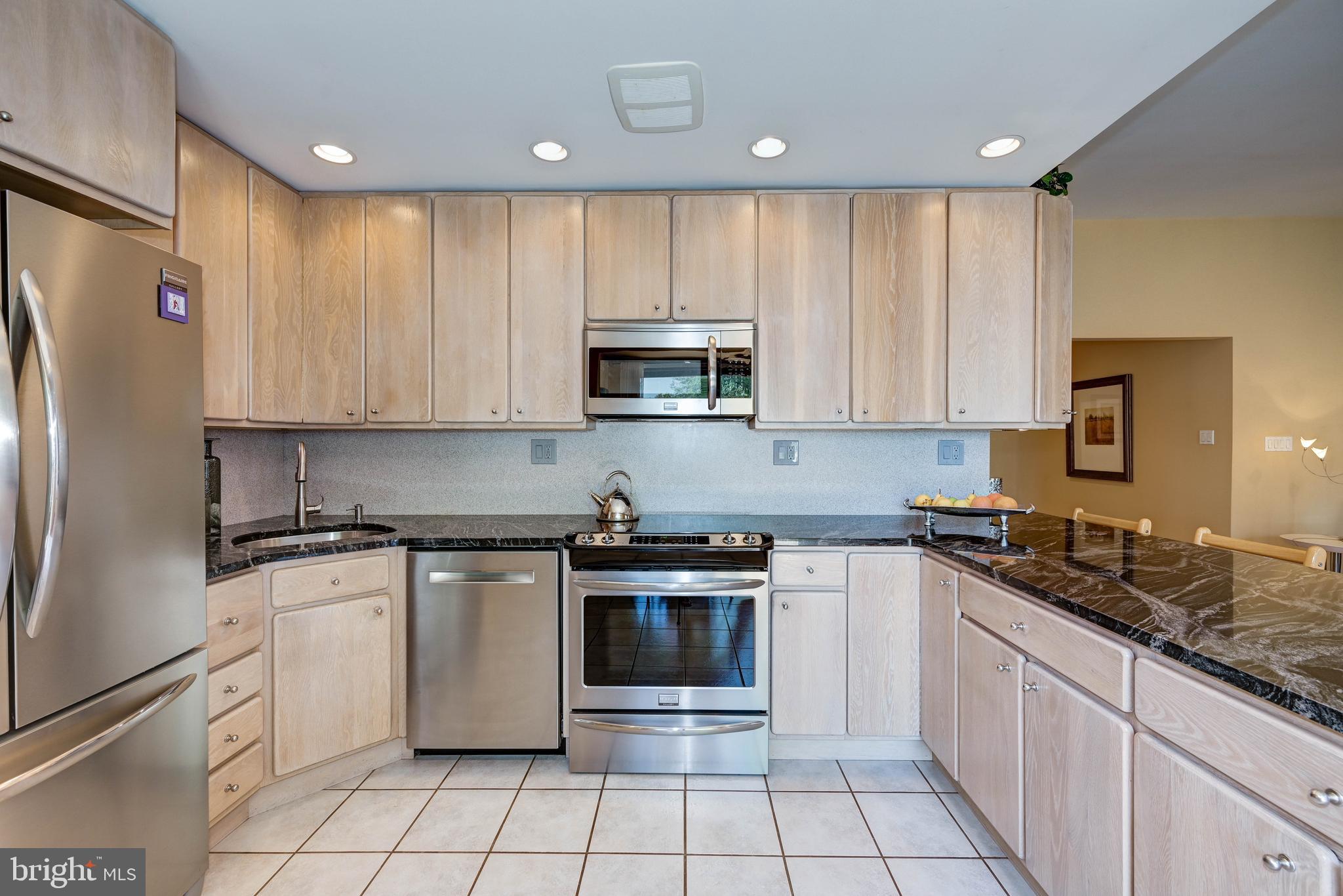 708 Linfield Avenue Delran, NJ 08075 - Photo 5 of 54 Gallery Image 5