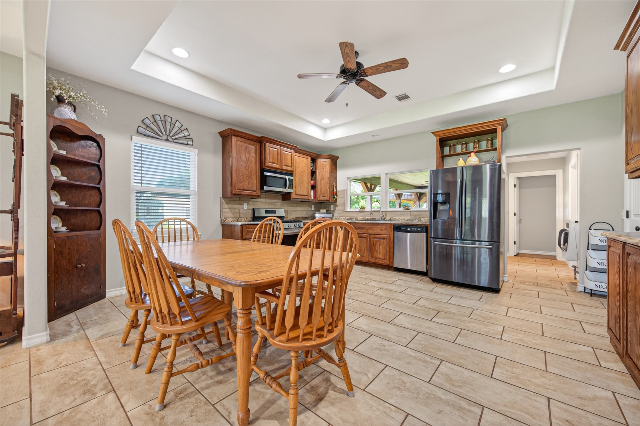 2240 Meyer Road Beasley, TX 77417 - Photo 10 of 29 Large dining space