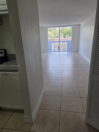 $1,750 | 1800 Sans Souci Boulevard, Unit 217, North Miami, FL 33181