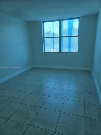 $1,750 | 1800 Sans Souci Boulevard, Unit 217, North Miami, FL 33181