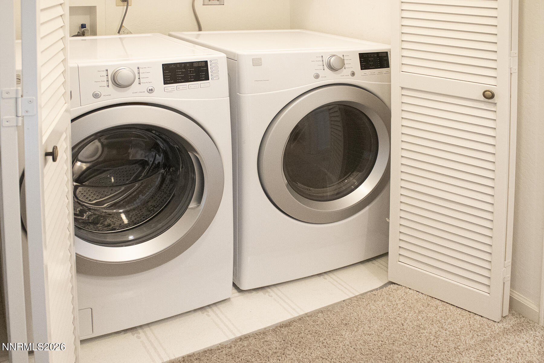 304 Lorraine Court Reno, NV 89509 - Photo 29 of 47 laundry