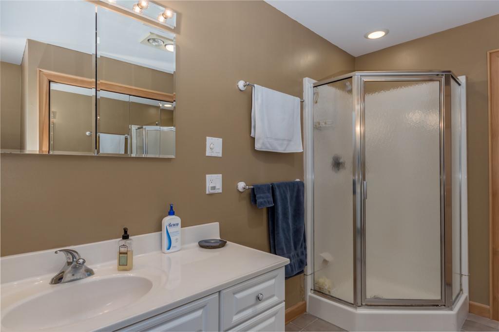 179 Shaker Road Gray, ME 04039 - Photo 17 of 35 Bathroom