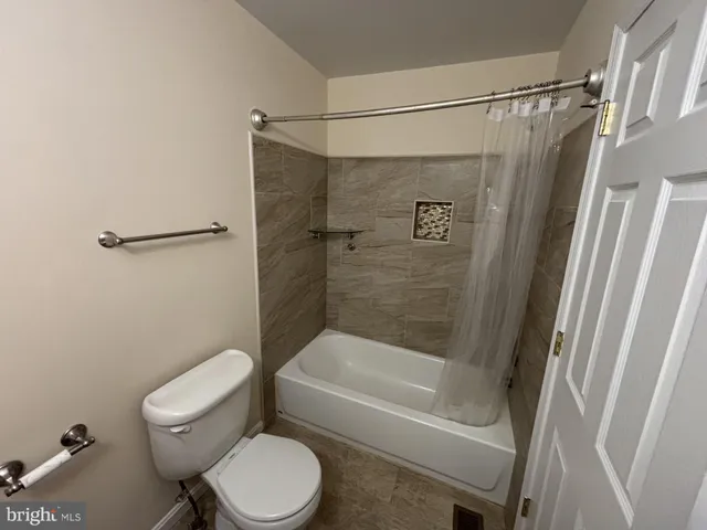 $1,900 | 207 Old Oak Place, Thurmont, MD 21788